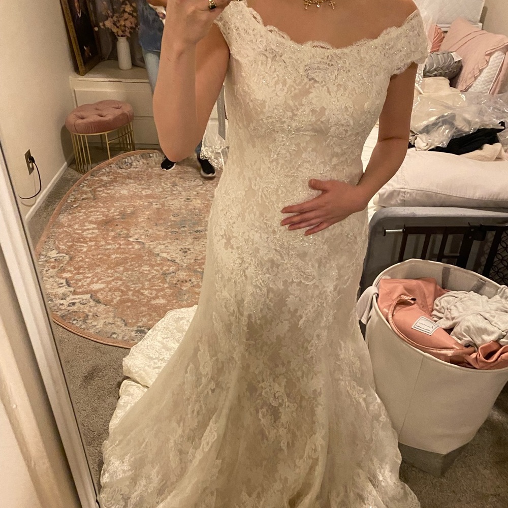 Wedding dress